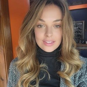 Meet your Posher, Jenna